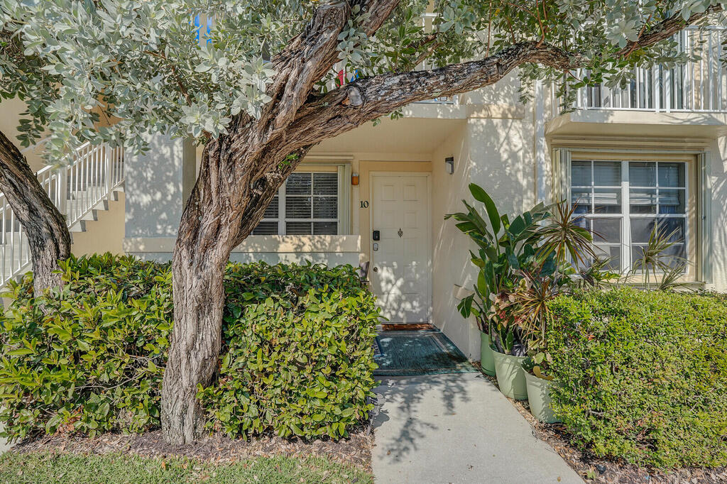 1140 University Boulevard, Jupiter, FL 33458