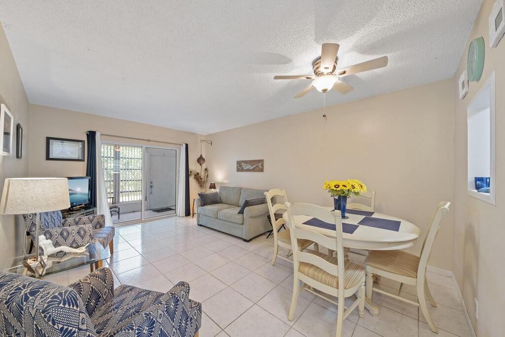 1111 Lake Terrace, Boynton Beach, FL 33426