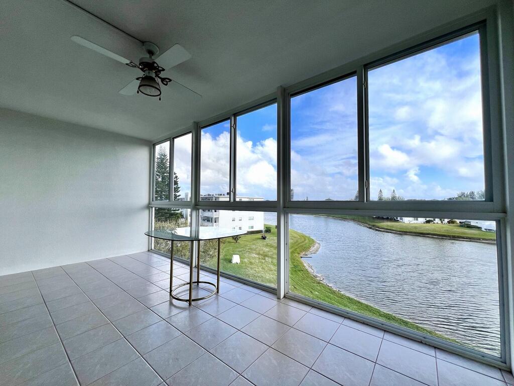 461 Wellington J , West Palm Beach, FL 33417