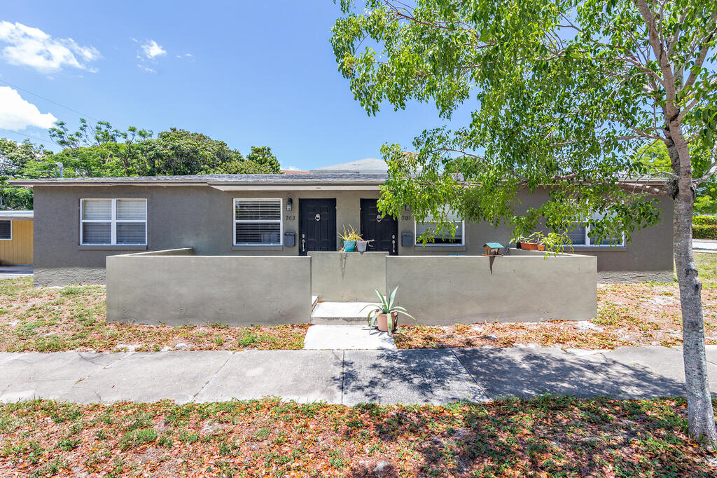 701 New Jersey Street, West Palm Beach, FL 33401