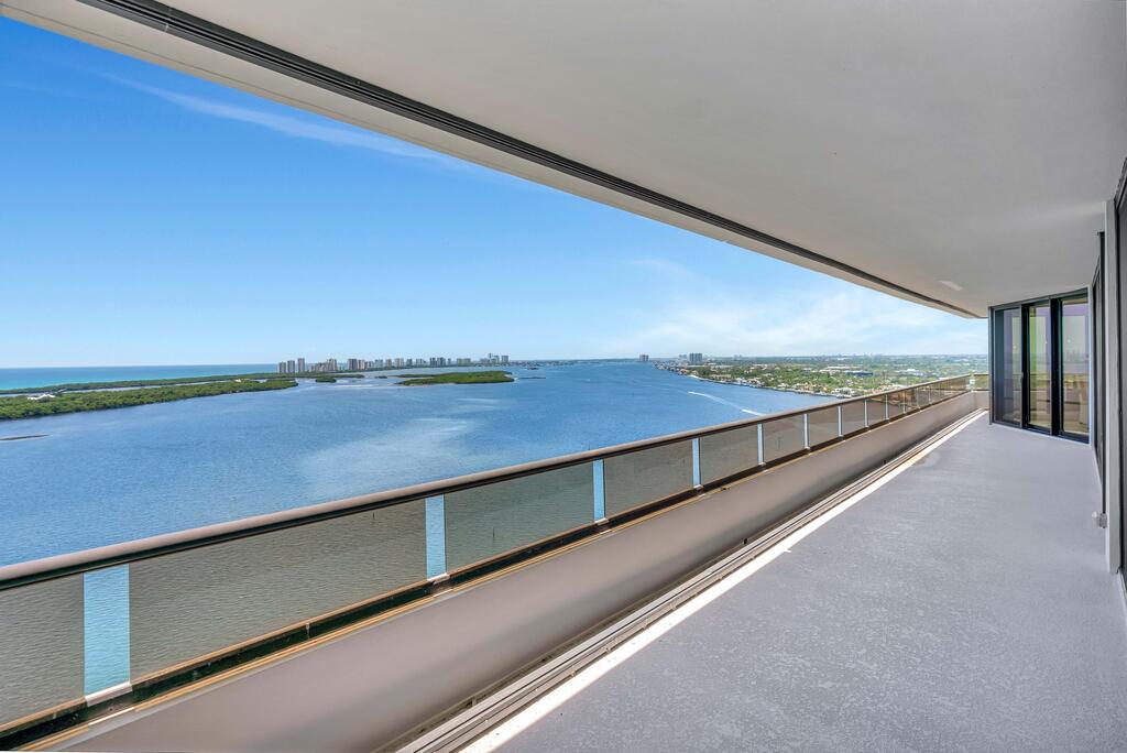 100 Lakeshore Drive, North Palm Beach, FL 33408