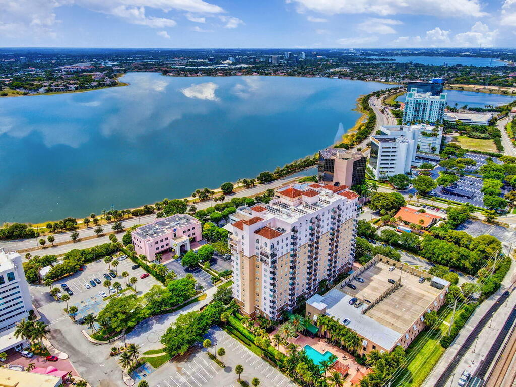 616 Clearwater Park Road, West Palm Beach, FL 33401