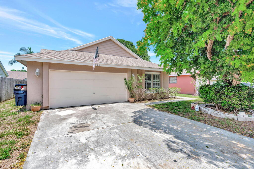 1225 Arapaho Street, Jupiter, FL 33458