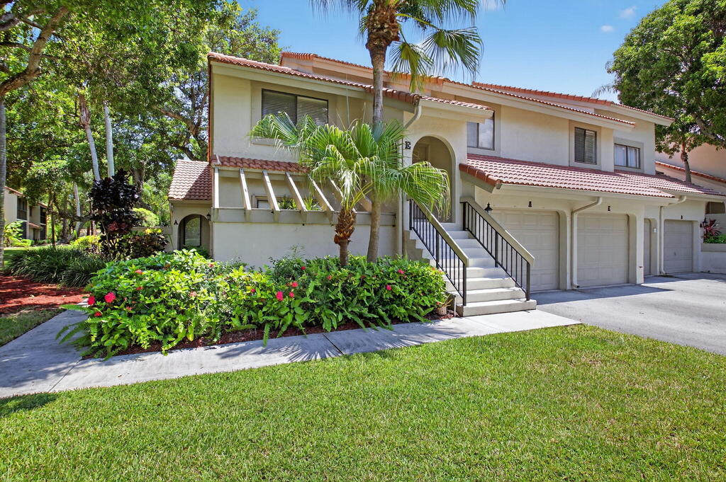 5530 Coach House Circle, Boca Raton, FL 33486
