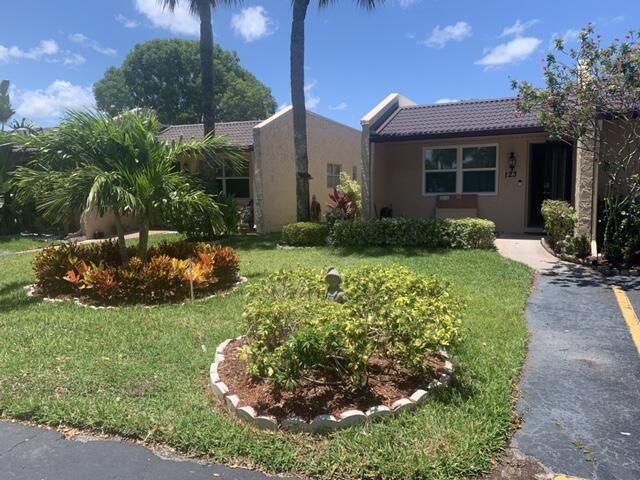 123 Lake Gloria Drive, West Palm Beach, FL 33411
