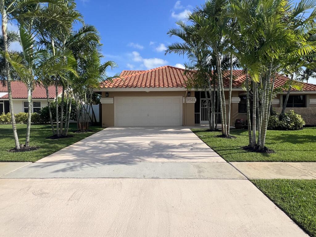 9581 El Clair Ranch Road, Boynton Beach, FL 33437