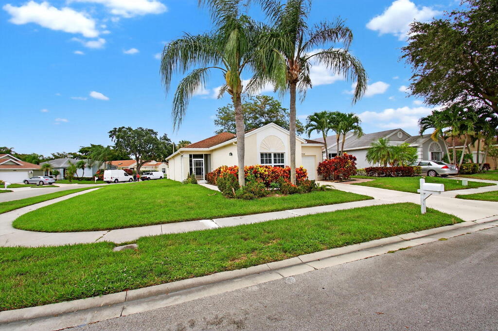 7629 Mansfield Hollow Road, Delray Beach, FL 33446