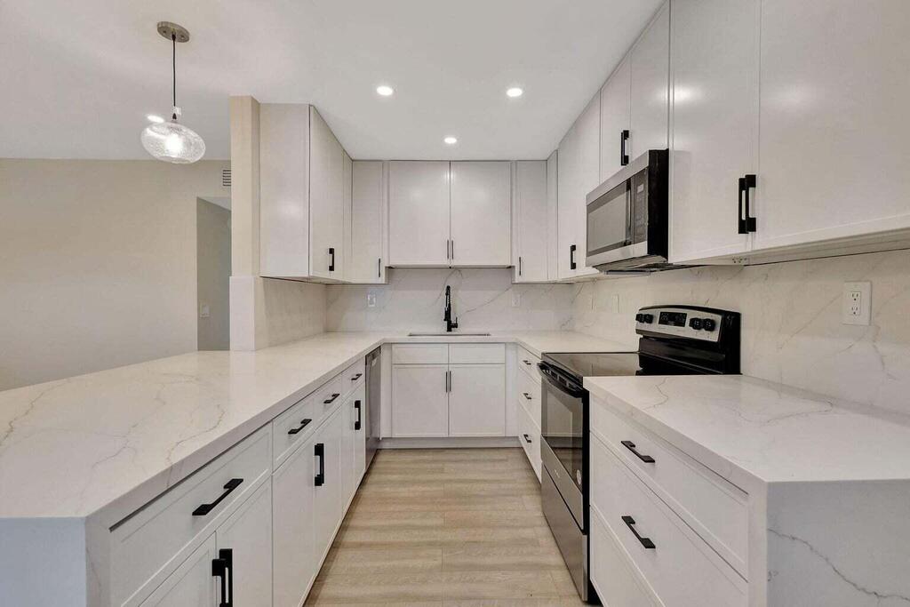 802 Burgundy Q , Delray Beach, FL 33484