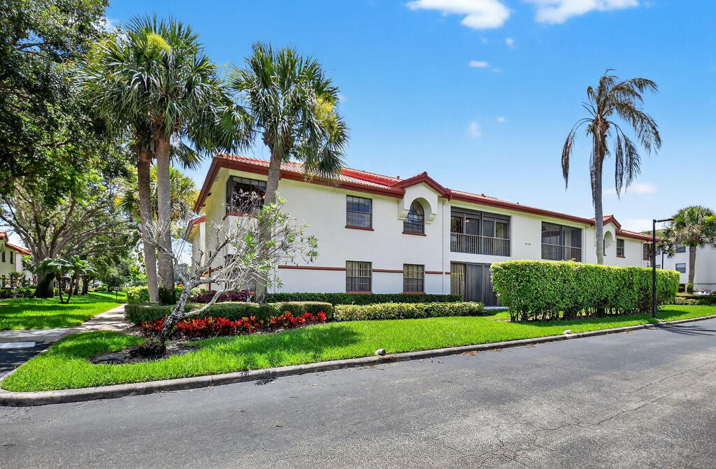 5145 Brisata Circle, Boynton Beach, FL 33437