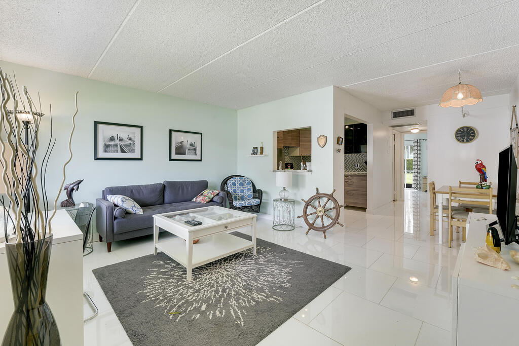 3000 Springdale Boulevard, Palm Springs, FL 33461