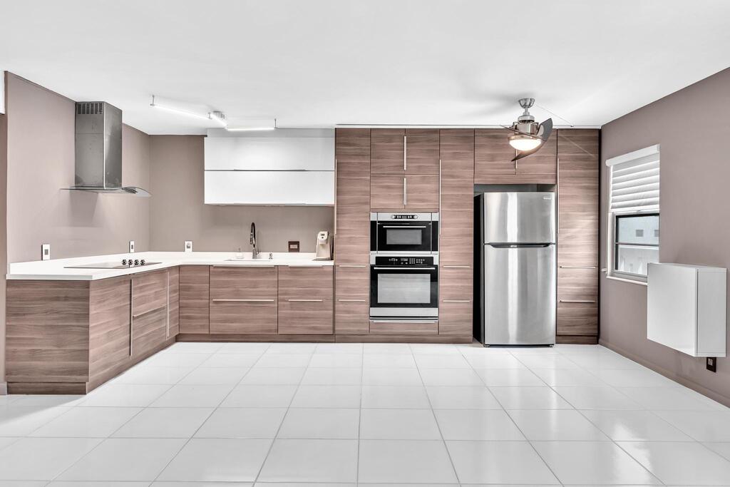 2077 Guildford , Boca Raton, FL 33434
