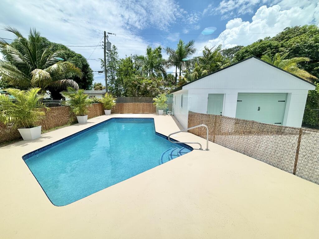 606 Avenida Alegre , West Palm Beach, FL 33405