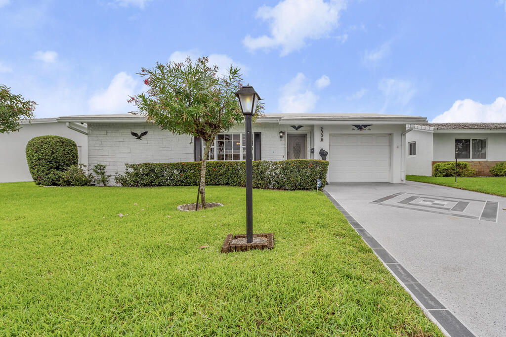 2006 Golf Lane, Boynton Beach, FL 33426