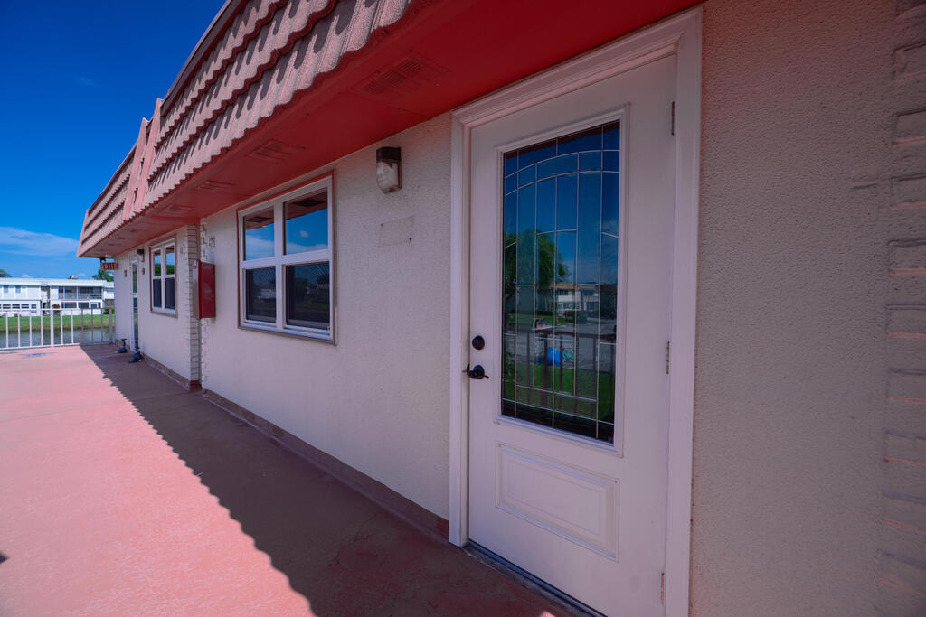 47 Saxony A , Delray Beach, FL 33446
