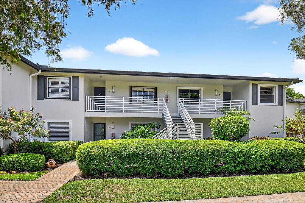 13 Southport Lane, Boynton Beach, FL 33436
