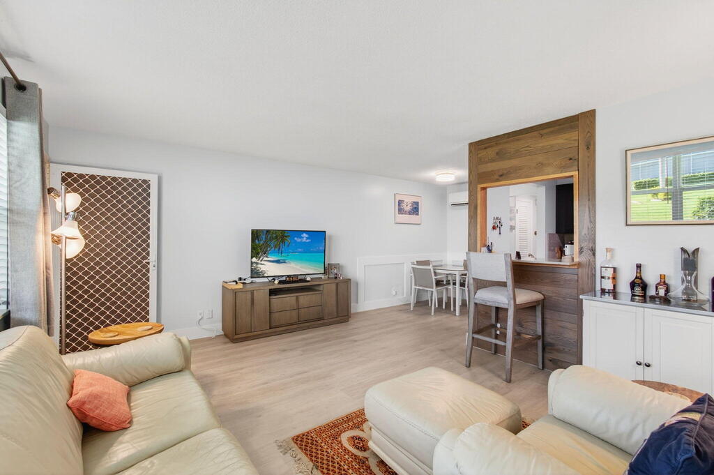 880 Horizons W , Boynton Beach, FL 33435