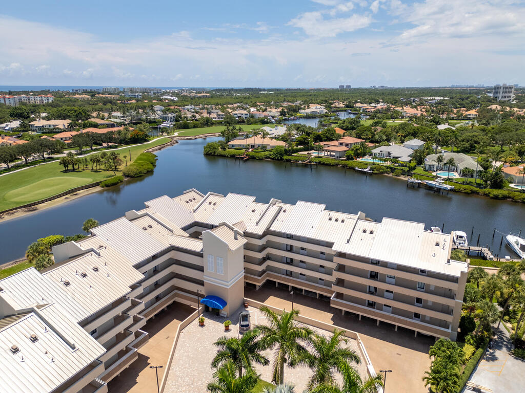 16940 Bay Street, Jupiter, FL 33477