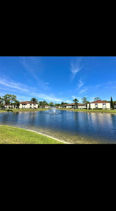 107 Lake Pine Circle, Greenacres, FL 33463