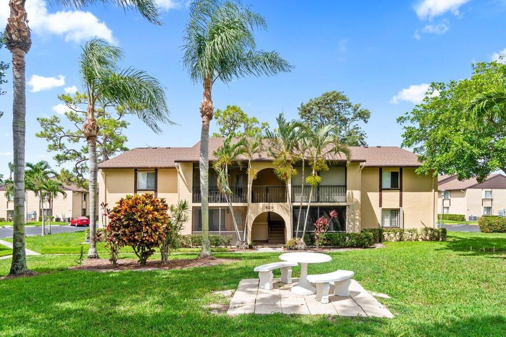 429 Pine Glen , Greenacres, FL 33463