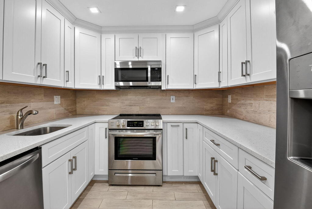 305 Capri G , Delray Beach, FL 33484