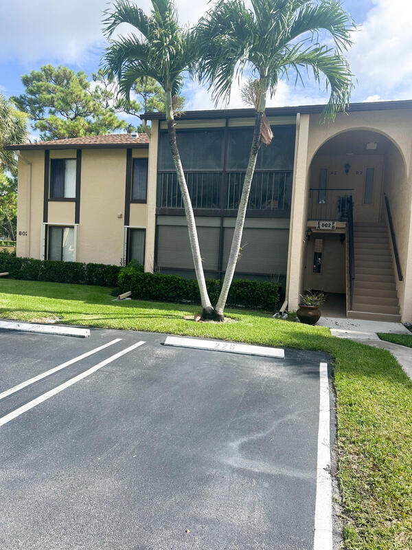 802 Sky Pine Way, Greenacres, FL 33415