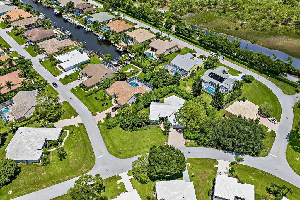 8726 Riverfront Terrace, Jupiter, FL 33469