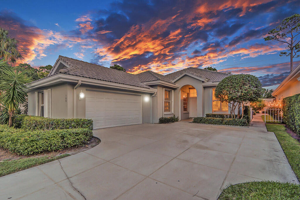180 Hampton Drive, Jupiter, FL 33458