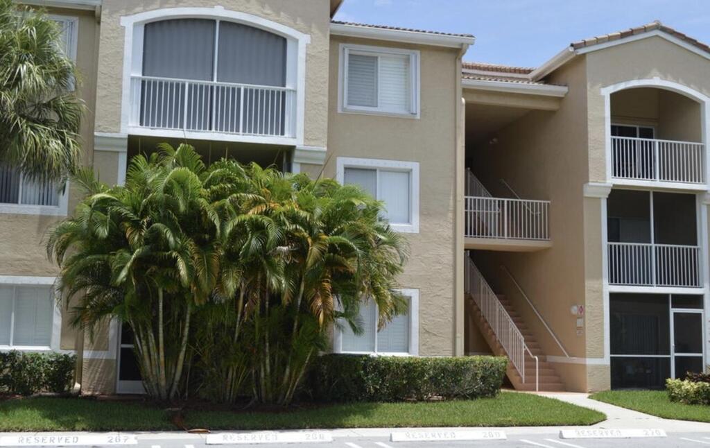 254 Village Boulevard, Tequesta, FL 33469