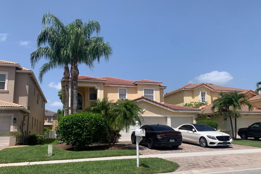 7295 Via Leonardo , Lake Worth, FL 33467