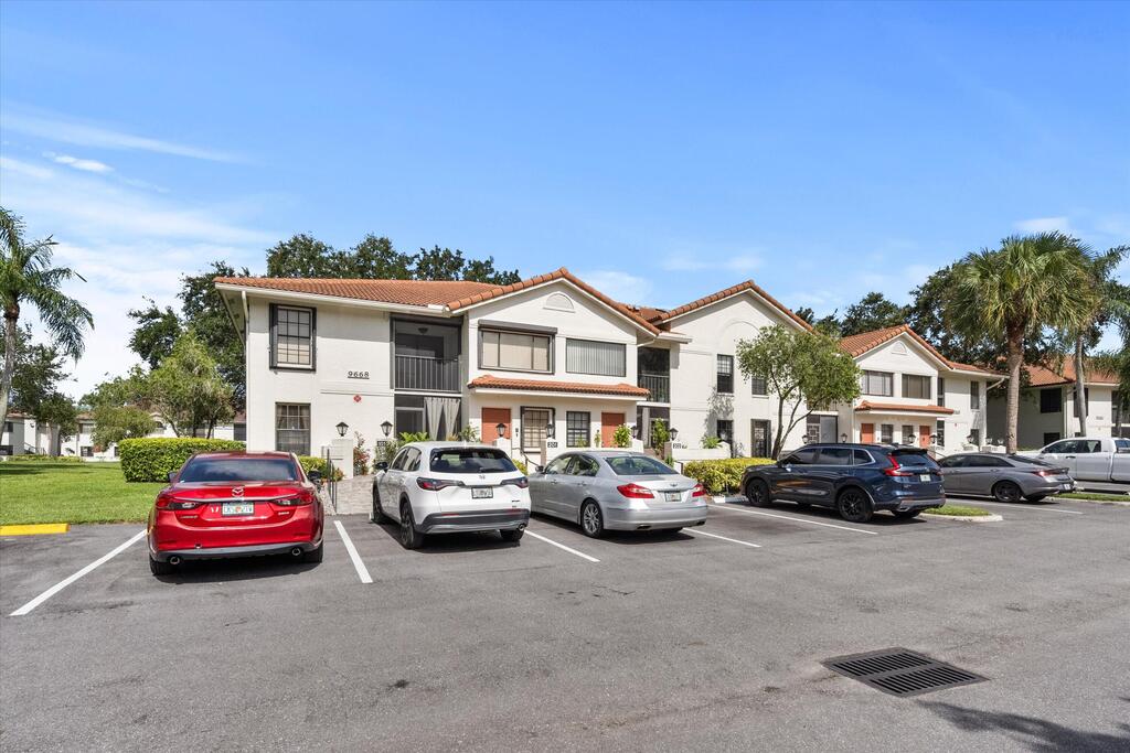 9668 Sills Drive, Boynton Beach, FL 33437