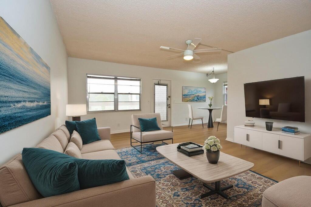 402 Brighton J , Boca Raton, FL 33434