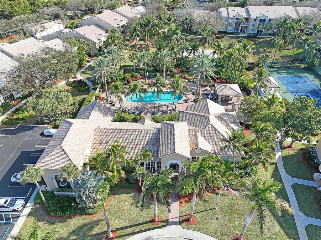 278 Village Boulevard, Tequesta, FL 33469