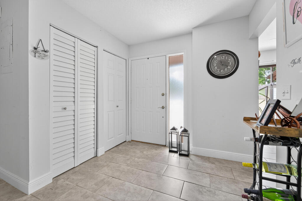 43 Copperpod Court, Royal Palm Beach, FL 33411