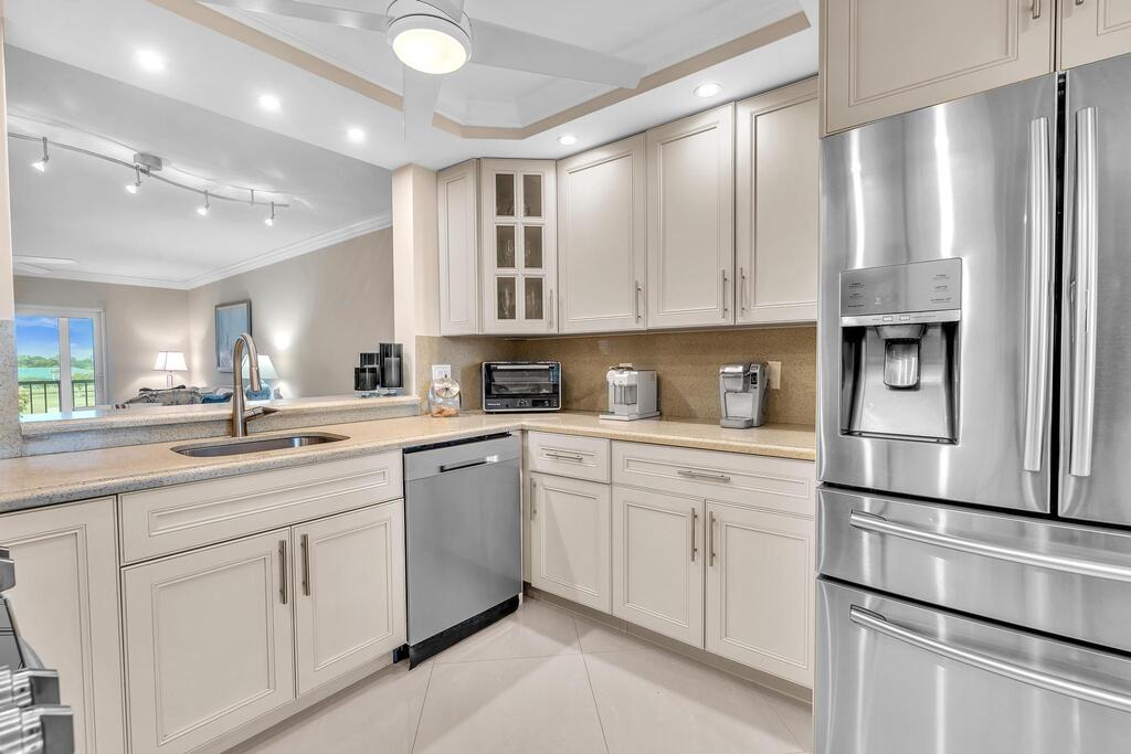 7286 Huntington Lane, Delray Beach, FL 33446