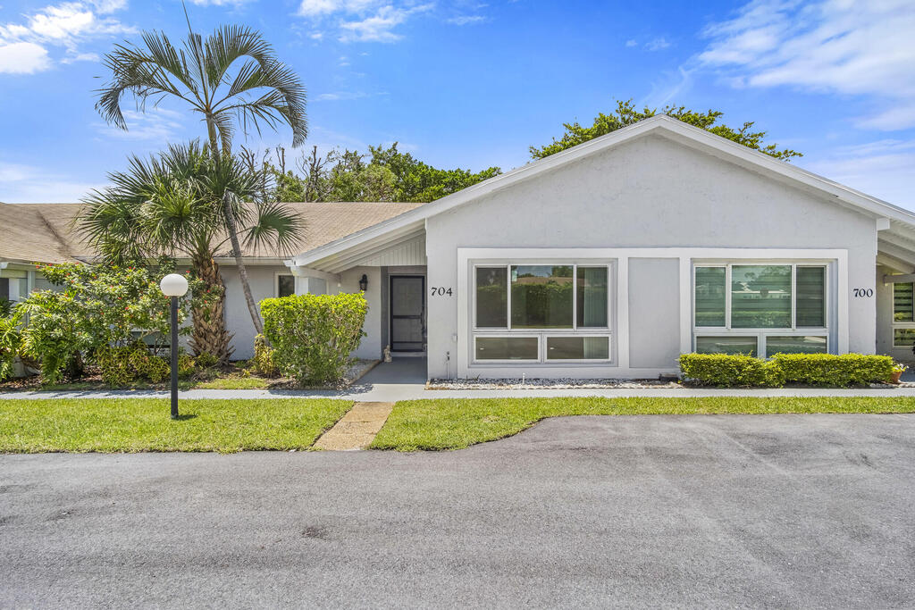704 Lago Road, Delray Beach, FL 33445