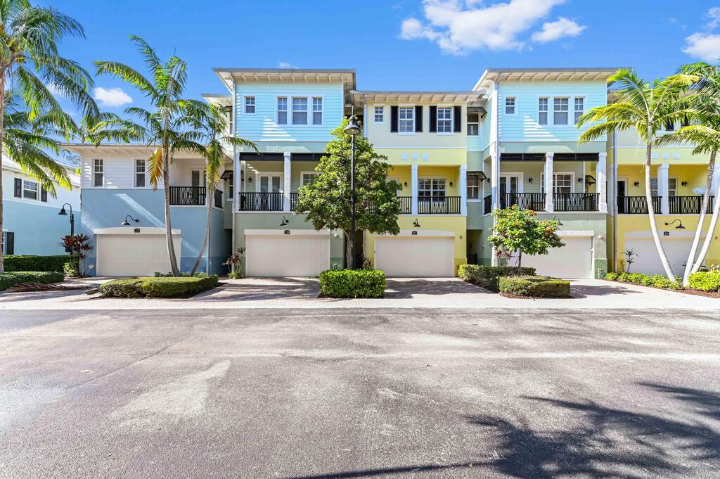 217 Latitude Circle, Delray Beach, FL 33483