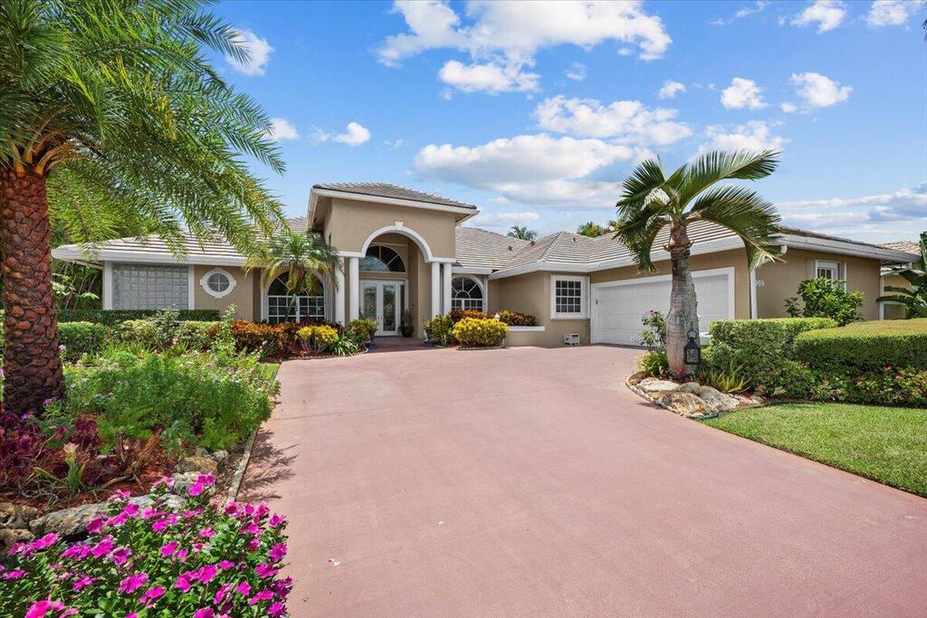 1959 Club Drive, Wellington, FL 33414