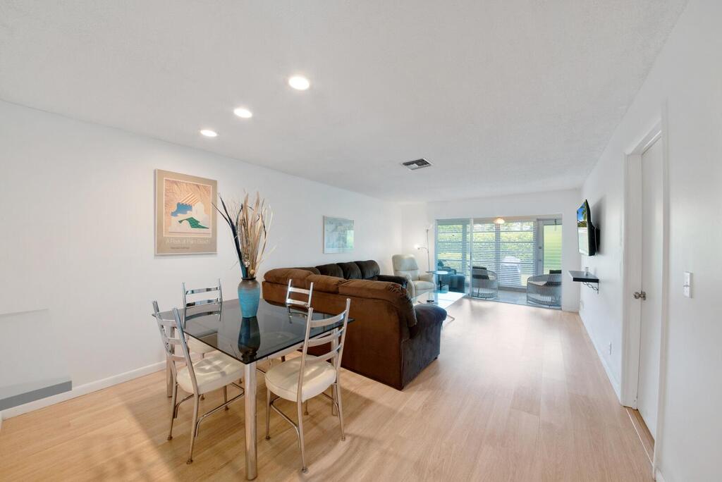 13670 Via Flora , Delray Beach, FL 33484