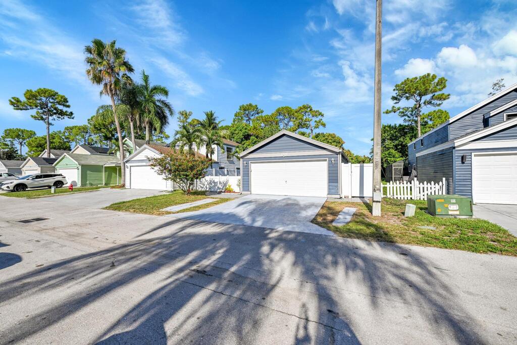 1325 Strawberry Lane, West Palm Beach, FL 33415