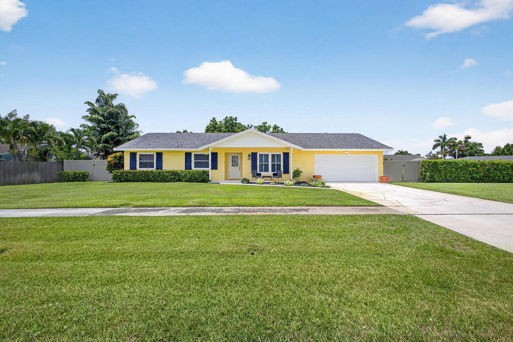 1511 The 12th Fairway , Wellington, FL 33414
