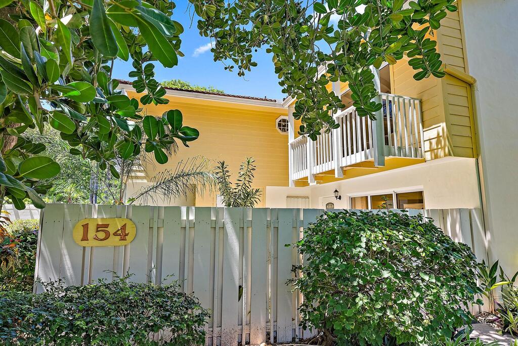 154 Seabreeze Circle, Jupiter, FL 33477