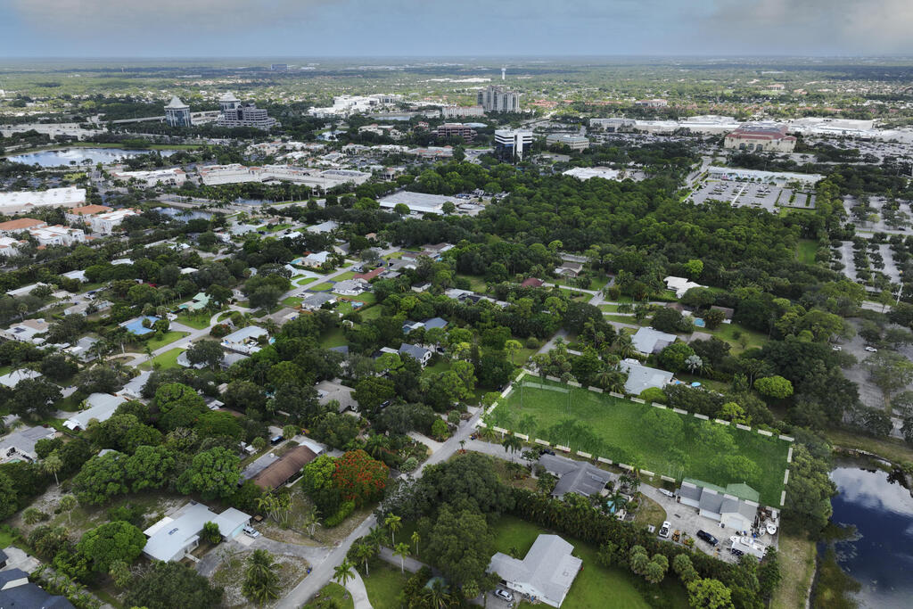 11144 Monet Woods Road, Palm Beach Gardens, FL 33410