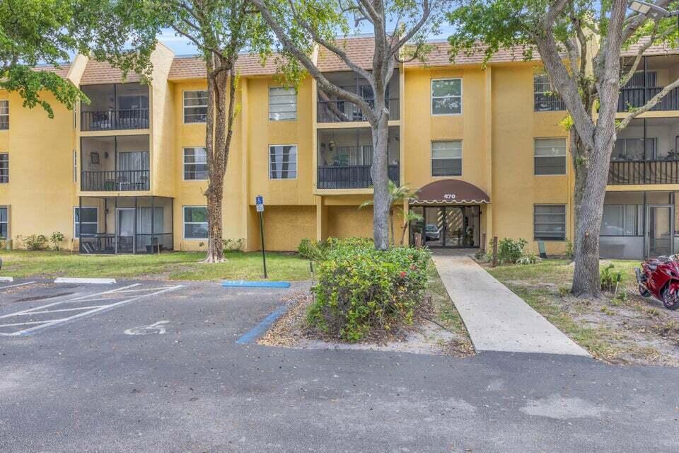 470 20th Street, Boca Raton, FL 33431