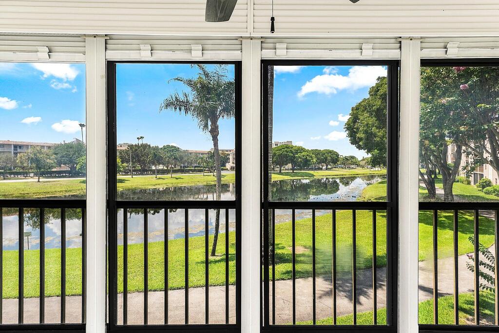 7280 Amberly Lane, Delray Beach, FL 33446
