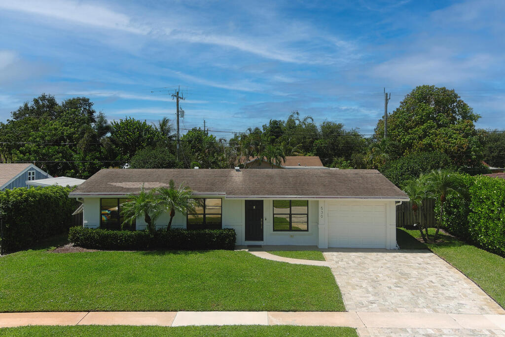 530 Heron Drive, Delray Beach, FL 33444