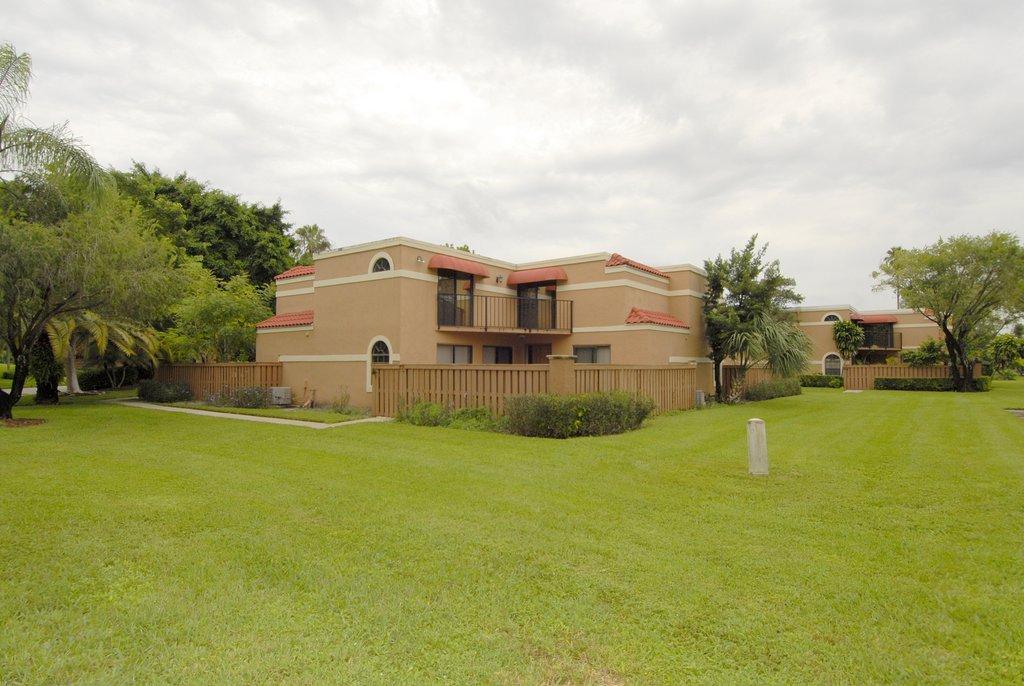 8122 Severn Drive, Boca Raton, FL 33433