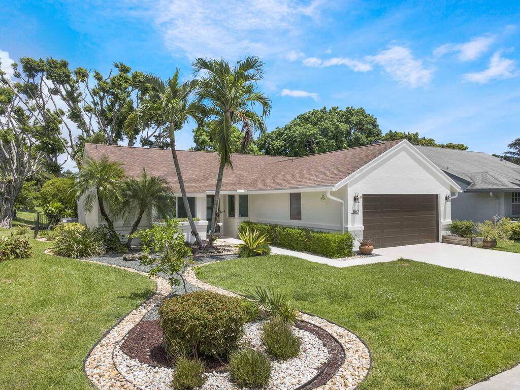1812 Edgewater Drive, Boynton Beach, FL 33436