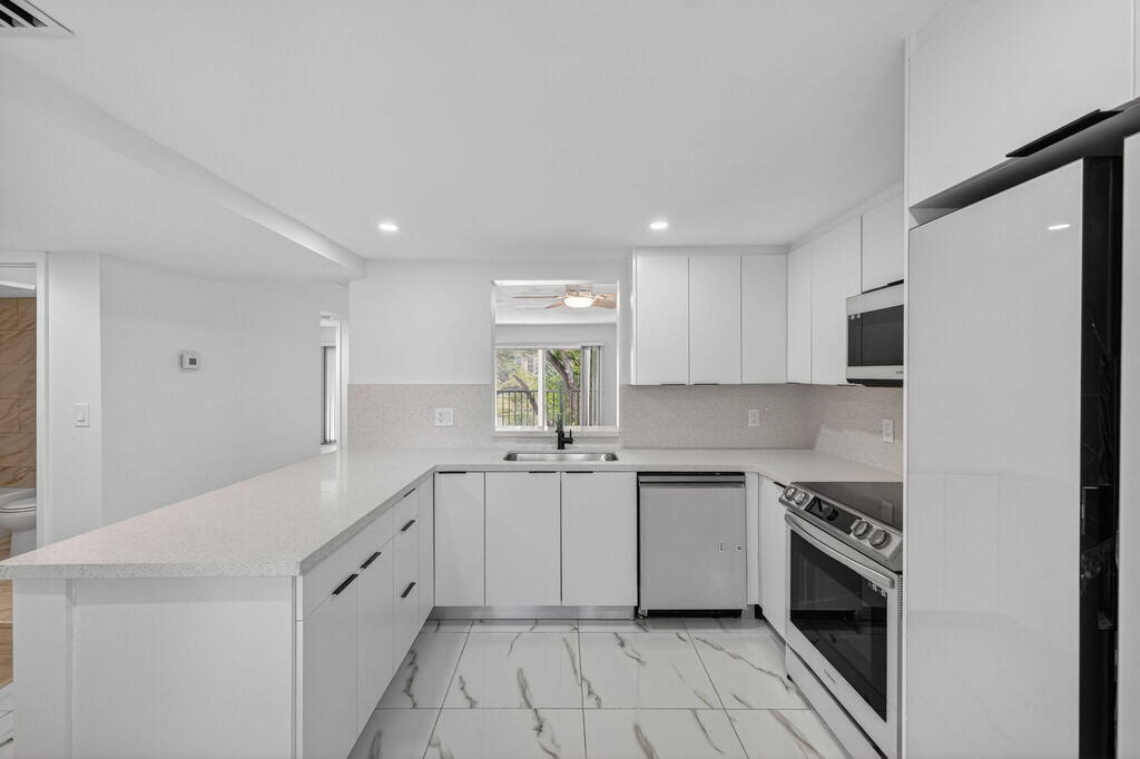 14375 Strathmore 303 Lane, Delray Beach, FL 33446