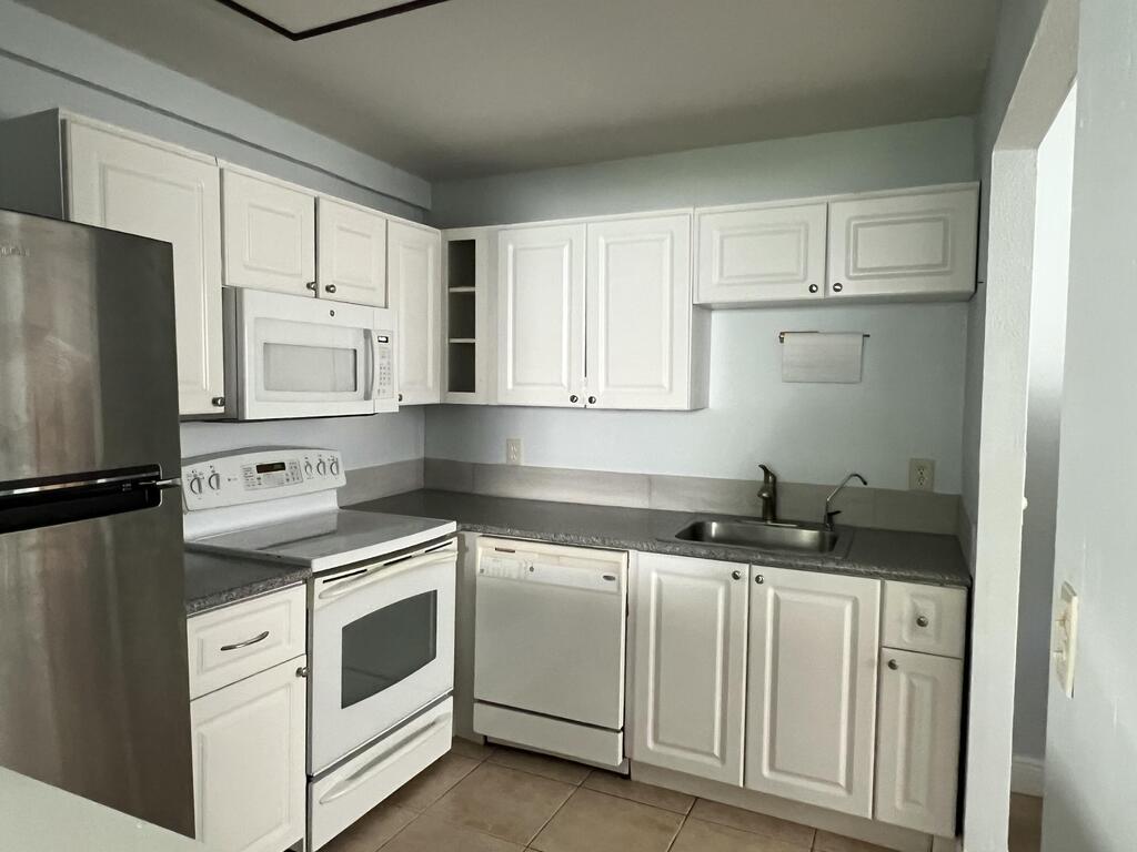 631 Brittany , Delray Beach, FL 33446