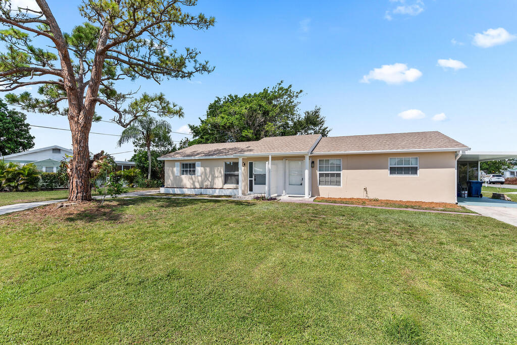 308 Stillwater Drive, Jupiter, FL 33458